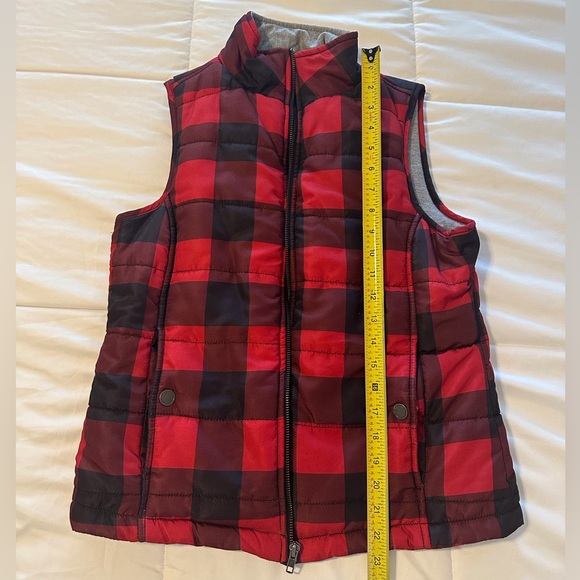 Natural Reflections Women’s Red/Black Checkered Puffer vest Size S/P - Picture 6 of 9